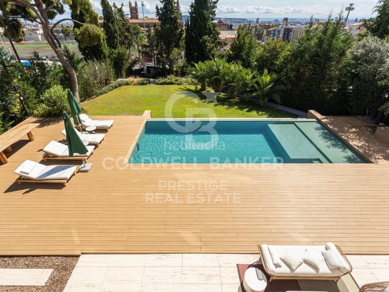 Foto e518aed9-3598-4ee4-9a8e-ca2bdfa8df52. Casa con parcheggio in Sarrià Barcelona