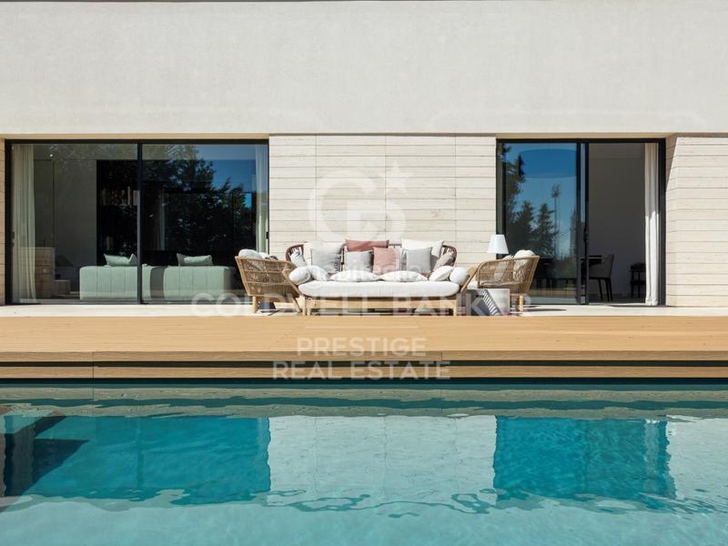 Foto f2137a34-c78b-4ee1-b355-9243c7f374f8. Casa con parcheggio in Sarrià Barcelona