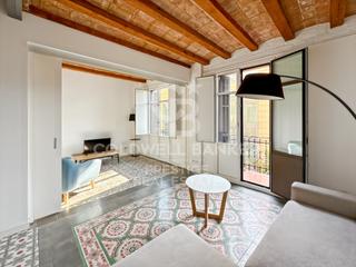 Appartamento  N/a. Piso reformado en venta  vila de gràcia, barcelona