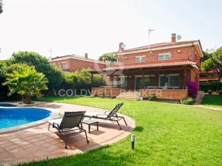 Maison  N/a. Exclusiva casa en la zona gavà mar ,barcelona