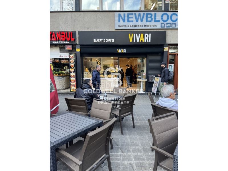 Foto 063996d6-fa26-4b68-af91-de5fb9906d45. Local comercial a Sant Antoni Barcelona
