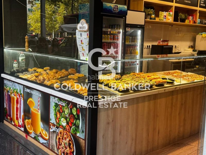 Foto 264ed496-a34f-4dbe-8134-693425876a43. Local comercial a Sant Antoni Barcelona
