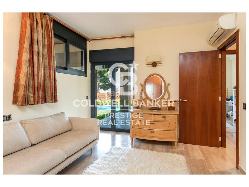 Foto 9b6855d9-e374-4baa-ace5-57bf09a18982. Location maison avec parking dans La Miranda Esplugues de Llobregat