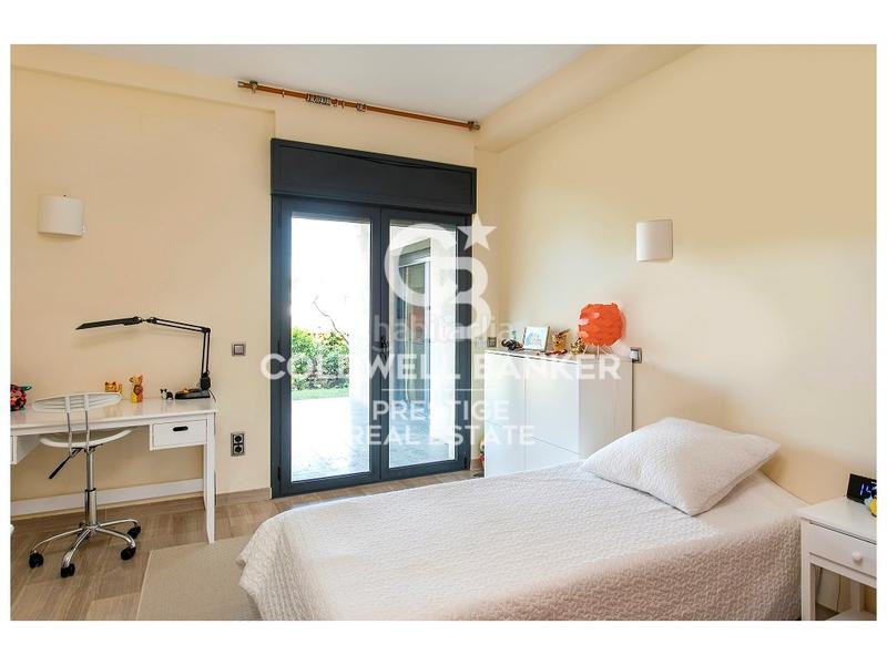 Foto ace0685d-87c5-4531-b378-082f8cbc6442. Location maison avec parking dans La Miranda Esplugues de Llobregat