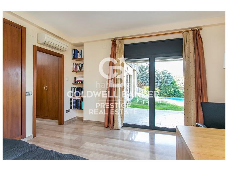 Foto e6d91cba-9d37-4264-9b4f-3169d54ffdbd. Location maison avec parking dans La Miranda Esplugues de Llobregat