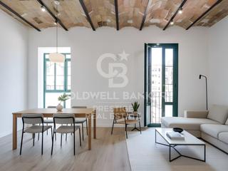 Appartement  Carrer de rocafort. Piso reformado a estrenar en eixample esquerra, barcelona