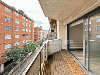 Pis  N/a. En venta piso en calle copérnico con parking y 2 terrazas  sant