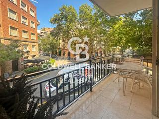 Miete Etagenwohnung  N/a. Alquiler en tres torres ideal para familias, barcelona