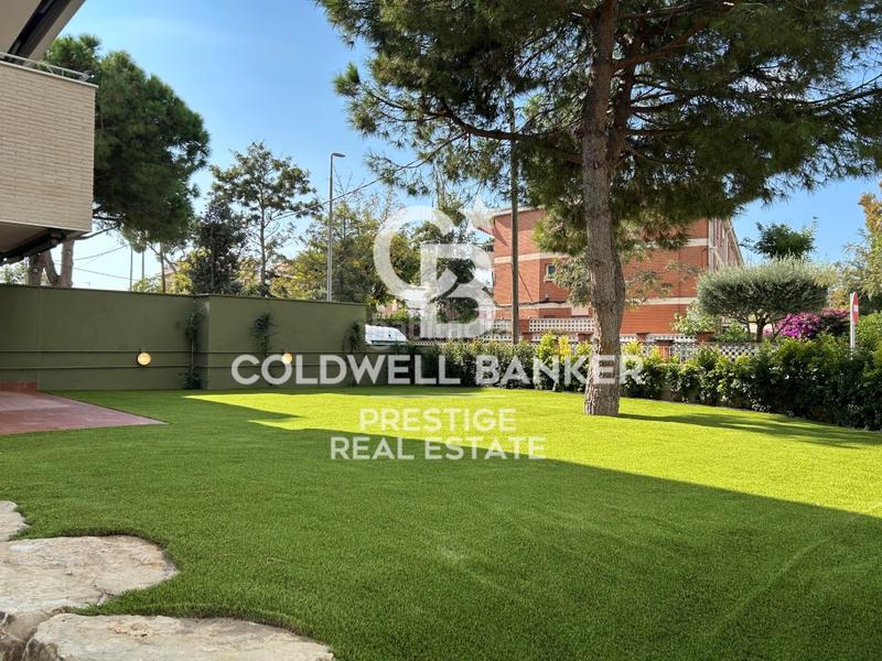 Foto cbd249ac-9c96-46f4-ba74-d302612abce9. Location rez-de-chaussée avec parking dans Baixador Castelldefels