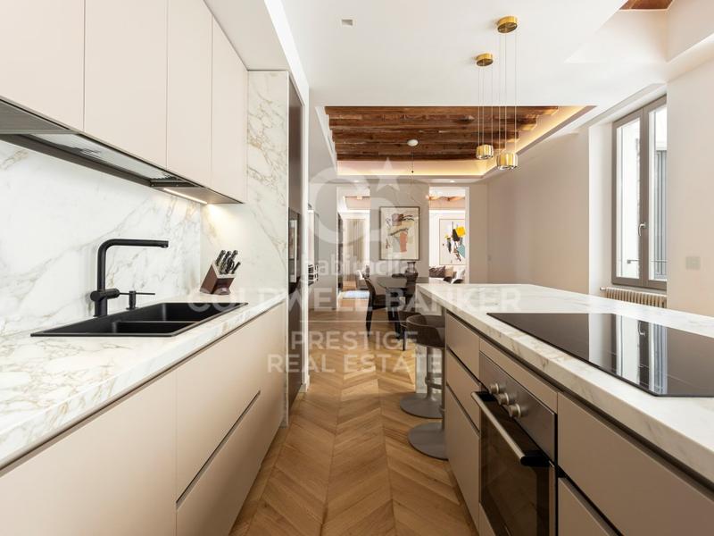 Foto ab42c8da-e3fc-46d3-96b7-fbb3703c2cba. Miete appartement in Dreta de l´Eixample Barcelona