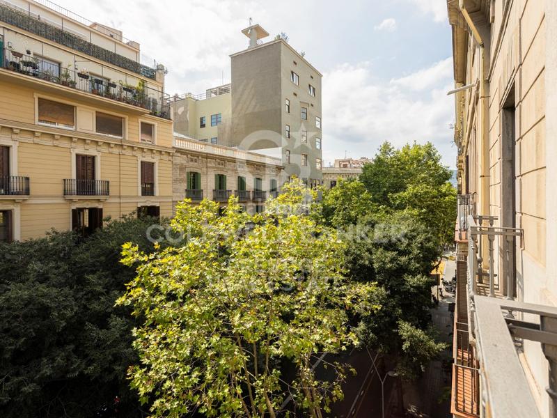 Foto b28bc4b6-1bb5-463f-a344-d33f89c99029. Miete appartement in Dreta de l´Eixample Barcelona