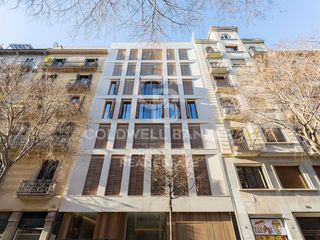 Appartamento  Calle ausias marc. En venta piso en edificio de obra nueva con parking y trastero e