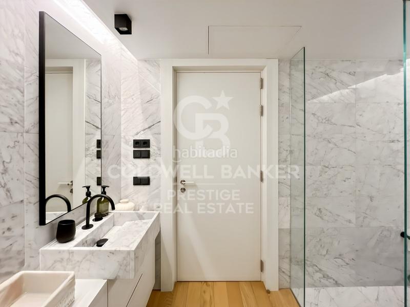 Foto 5264481c-3bf1-465a-ab8b-4a21486cdd86. Etagenwohnung mit parking in Dreta de l´Eixample Barcelona