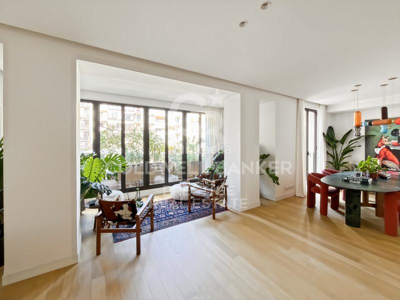 Foto 61ec37b3-41b8-4987-9815-982f21d8d5f8. Etagenwohnung mit parking in Dreta de l´Eixample Barcelona