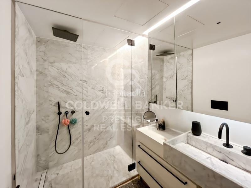 Foto d98225c9-ed33-4c74-9d45-adcfeb31bce7. Etagenwohnung mit parking in Dreta de l´Eixample Barcelona