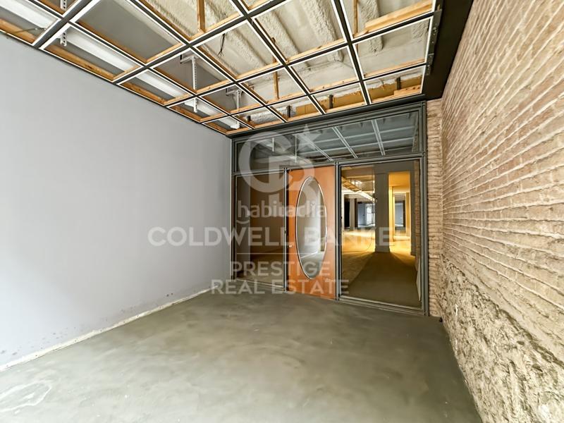 Foto 81ce7542-07e9-41ac-a61a-c4b2dfbc71ee. Rent business premise in Dreta de l´Eixample Barcelona