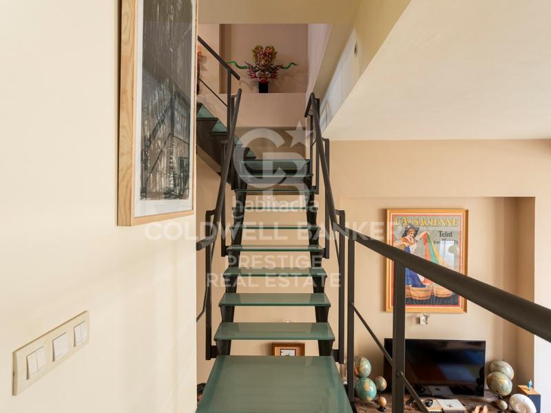 Foto ced4ab65-d9d1-4bf6-bf27-244dee232cff. Loft  dúplex junto al park gell 265 m con parking y doble acceso en Barcelona