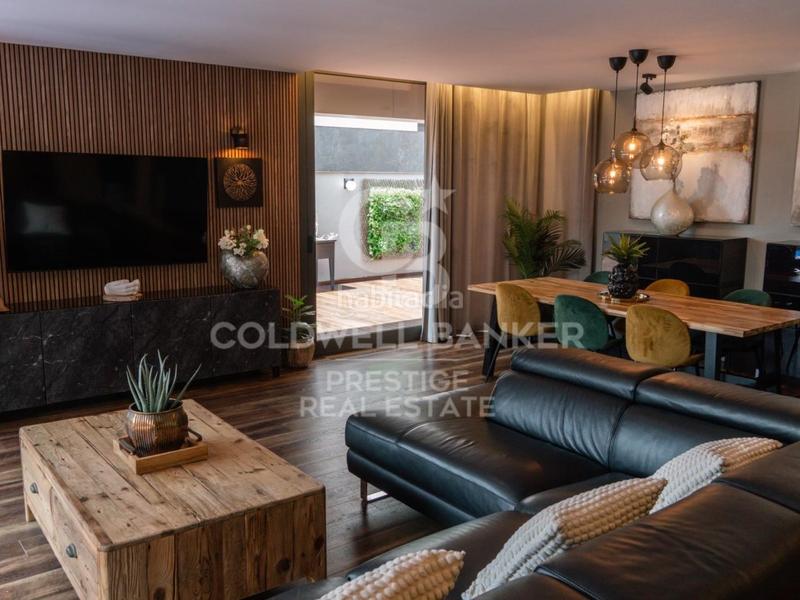 Foto dae13c58-e2ef-4eb8-bfd5-22058f4c3a21. Casa amb aparcament a Montmar Castelldefels