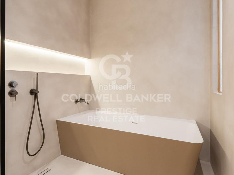 Foto e1b5d4f3-f4ba-4858-b37f-95f5c585fc5a. Etagenwohnung in L´Antiga Esquerra de l´Eixample Barcelona