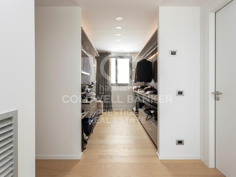 Foto 8640cfdd-45a6-4a48-ae81-d45728bb4fec. Dachwohnung mit parking in Dreta de l´Eixample Barcelona