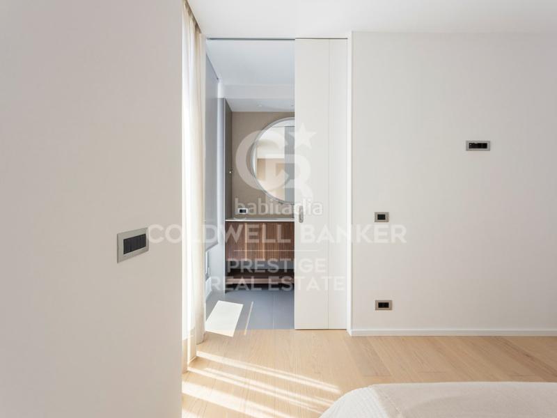 Foto 9534a51c-e9c9-453c-a027-ab88d1e4eaf8. Dachwohnung mit parking in Dreta de l´Eixample Barcelona