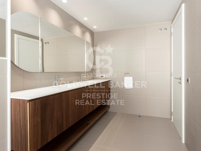 Foto 964698c5-e96b-4ea1-a377-52b23668ed3e. Dachwohnung mit parking in Dreta de l´Eixample Barcelona