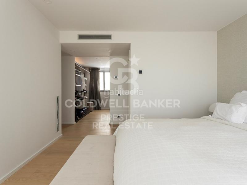 Foto c19bf01c-c3c7-499b-8779-c19738f338dc. Dachwohnung mit parking in Dreta de l´Eixample Barcelona