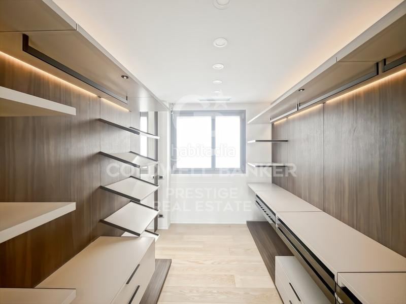 Foto c51c63ec-01b5-4232-8acb-225b3f0b37c4. Dachwohnung mit parking in Dreta de l´Eixample Barcelona