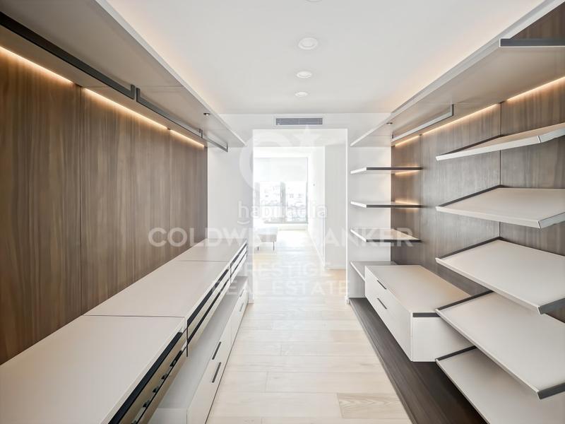 Foto c771761d-f18e-48c8-b63d-49395cd10115. Dachwohnung mit parking in Dreta de l´Eixample Barcelona