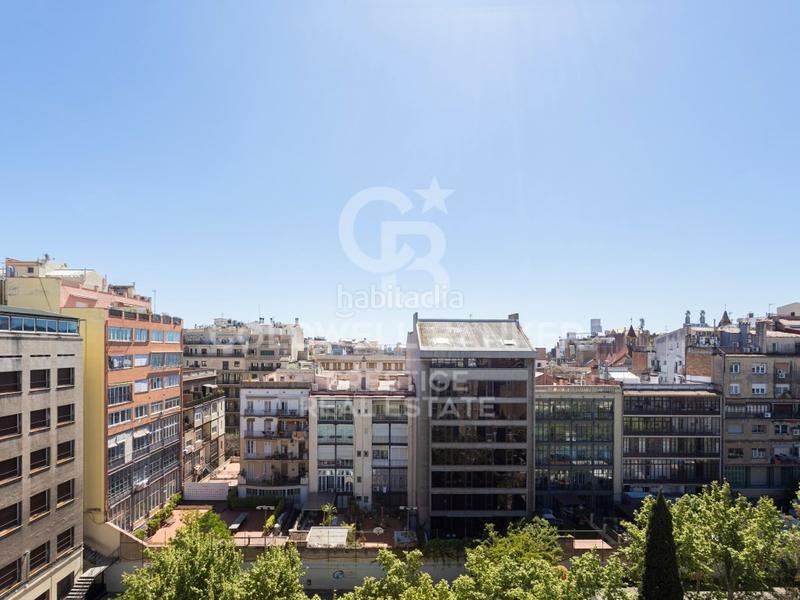 Foto fe7d0532-48ec-436c-ad76-a2cc70c79ae7. Dachwohnung mit parking in Dreta de l´Eixample Barcelona