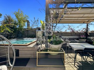 Àtic  Rambla raval. Ático exclusivo con terraza privada, jacuzzi en el corazón de ba
