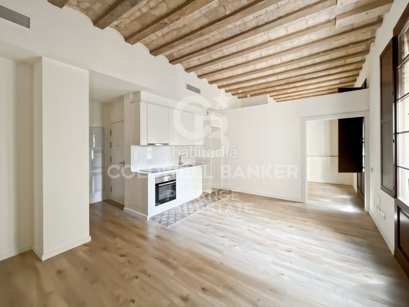 Foto 0ab30d5c-85dd-46fd-a0f8-e497e682275a. Pis a Gòtic Barcelona