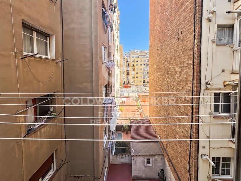 Foto 18034907-7a84-41a9-b6e7-461acc31d049. Pis a Sant Antoni Barcelona