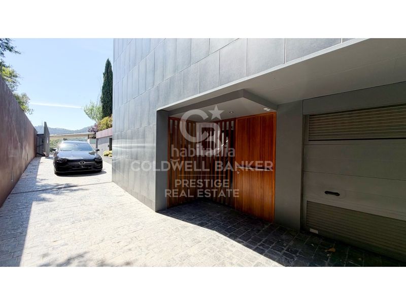 Foto 2644d28c-8fb6-4fa3-b8dd-b4d98657e11a. Casa amb aparcament piscina a Sant Gervasi - Bonanova Barcelona