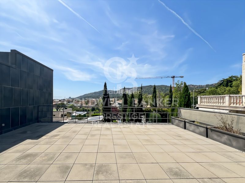 Foto 6f0accc6-28b3-4a73-abb9-c50911bf3756. Casa amb aparcament piscina a Sant Gervasi - Bonanova Barcelona