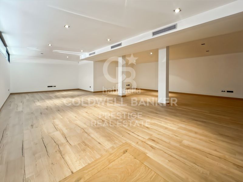 Foto cad0b468-364a-4055-8233-fffaa4b67dcc. Casa amb aparcament piscina a Sant Gervasi - Bonanova Barcelona