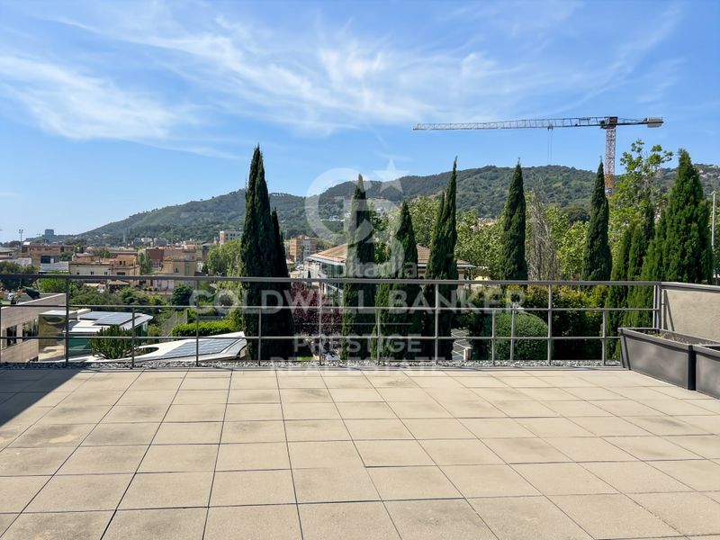 Foto e26f8fee-f608-48f6-ac3d-feb23a2326dd. Casa amb aparcament piscina a Sant Gervasi - Bonanova Barcelona
