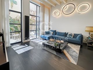 Dúplex  Passatge maiol. Una propiedad única junto a la sagrada familia y con terraza