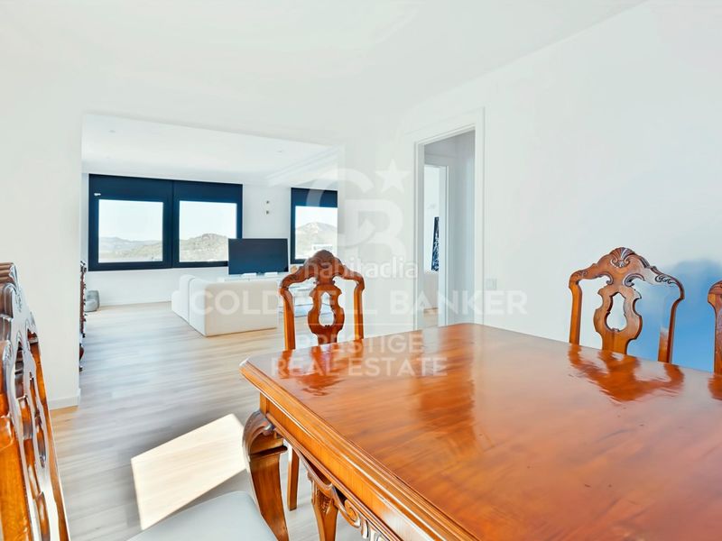 Foto 461dd05e-d048-4679-b377-391789a7804a. Casa amb aparcament a La Miranda Esplugues de Llobregat