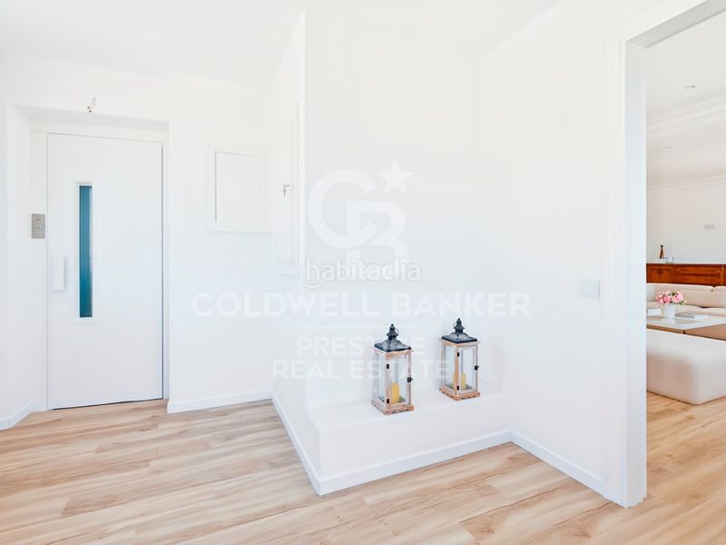 Foto 4d6a2297-311b-4ab7-b946-8f38108c05b0. Casa amb aparcament a La Miranda Esplugues de Llobregat