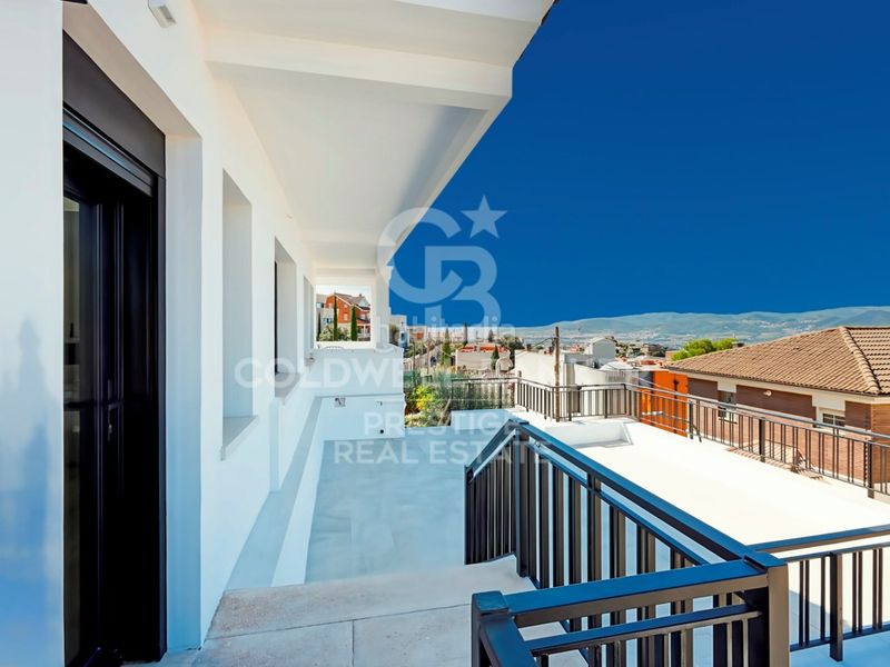 Foto 5971a666-a2c6-4577-a06e-96e0d9880041. Casa amb aparcament a La Miranda Esplugues de Llobregat