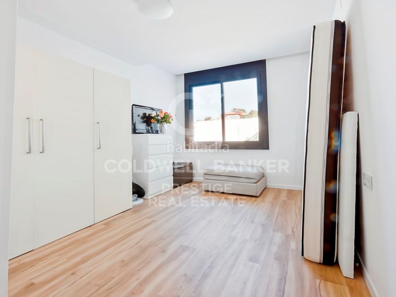 Foto 68e3caf7-70d8-46dd-8021-3618e2238b81. Casa amb aparcament a La Miranda Esplugues de Llobregat