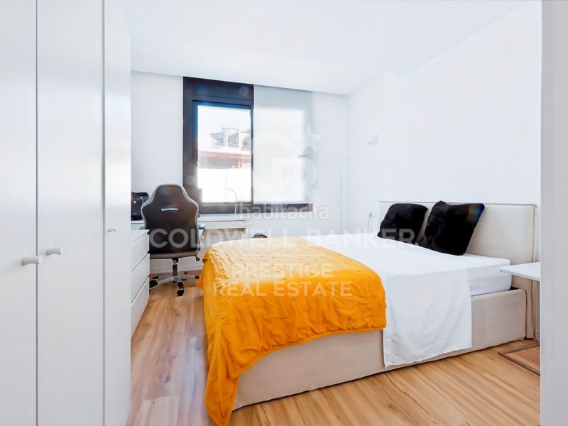 Foto d47d67f7-d83b-4cfc-b6c4-11e07e5d87ce. Casa amb aparcament a La Miranda Esplugues de Llobregat