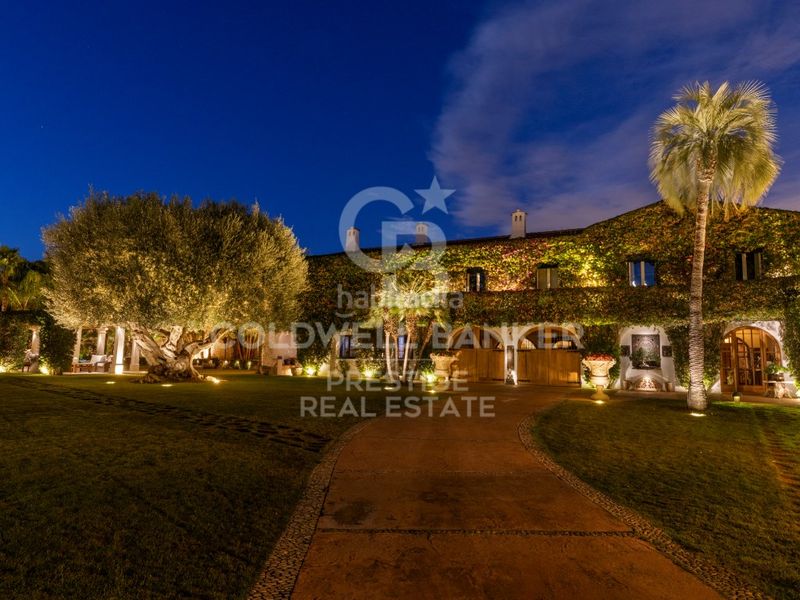 Foto dc4feb10-1276-4c7c-b48b-340a47dc26b6. Casa amb aparcament piscina a Can Girona - Terramar - Vinyet Sitges