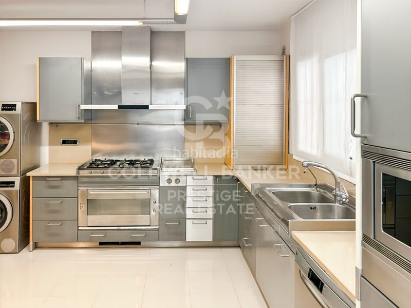 Foto ccecaf3f-9fd5-4a0a-8cf3-f250546c3352. Casa amb aparcament piscina a Califòrnia-Santa Madrona Masnou (El)