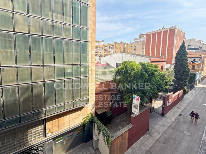 Foto 0f48463e-11a4-4aa1-ae61-bb18bfdd2618. Pis a Vila de Gràcia Barcelona