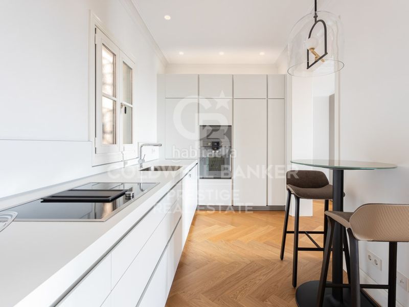Foto cf93a874-4c4b-47a7-8d2d-4181ce1787cd. Apartament amb piscina a Dreta de l´Eixample Barcelona