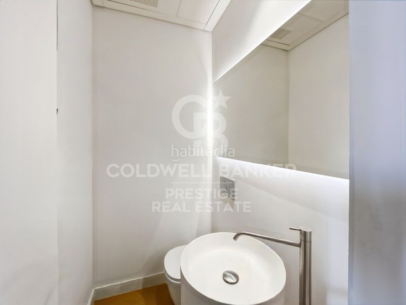 Foto b69283c6-15e0-410d-9af6-569ddead4f94. Pis amb piscina a Dreta de l´Eixample Barcelona