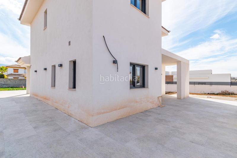 Foto 57c244fb-78e0-4503-941b-48139e175df9. Chalet  nueva construcción . 5 dormitorios ,3 baños. en Otura