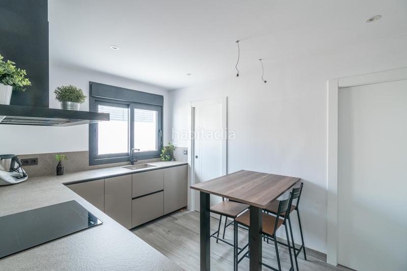 Foto b1b8cf7c-6648-4f29-891a-eb97b930e867. Chalet  nueva construcción . 5 dormitorios ,3 baños. en Otura